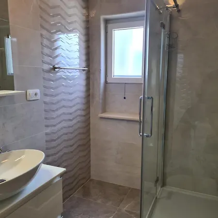 Jelena - Four - A Small House With A Private Yard - Two-room With A Sea View - - Two-room With Garden View- Free Parking Apartment *