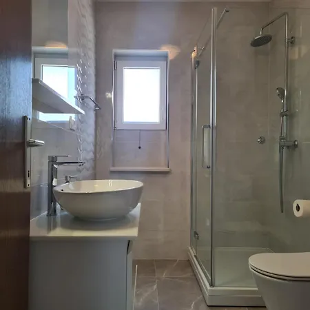 Jelena - Four - A Small House With A Private Yard - Two-room With A Sea View - - Two-room With Garden View- Free Parking * Supetar