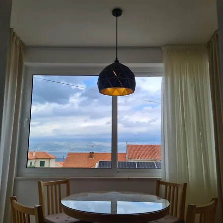 Jelena - Four - A Small House With A Private Yard - Two-room With A Sea View - - Two-room With Garden View- Free Parking *