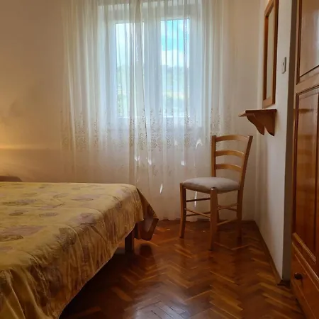 Jelena - Four - A Small House With A Private Yard - Two-room With A Sea View - - Two-room With Garden View- Free Parking Apartment Supetar